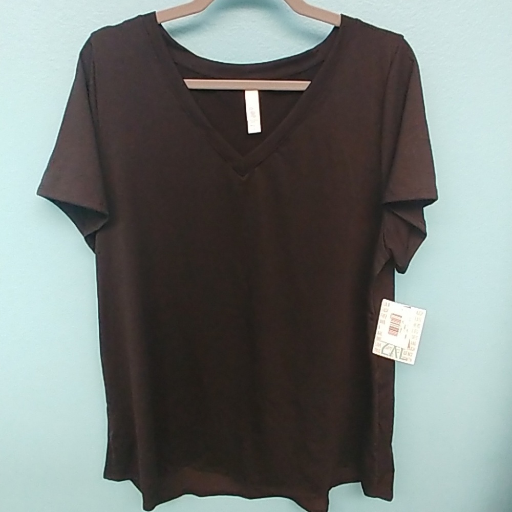 NWT LuLaRoe Christy tee. Solid black.